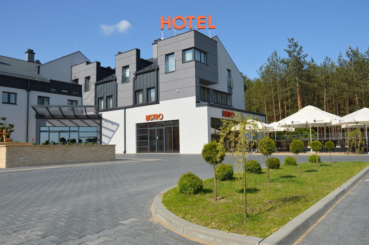 Hotel Via Baltica Łomża エクステリア 写真